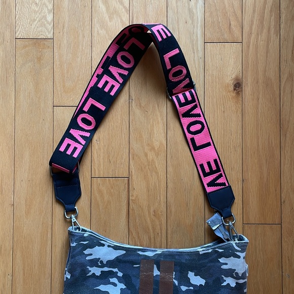 Quilted Koala Camo Purse bag - Picture 4 of 10